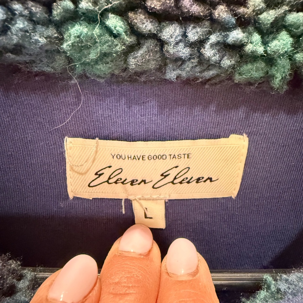 Eleven Eleven Plaid Fleece Pullover in Large - SOLD OUT ONLINE - Picture 4 of 5